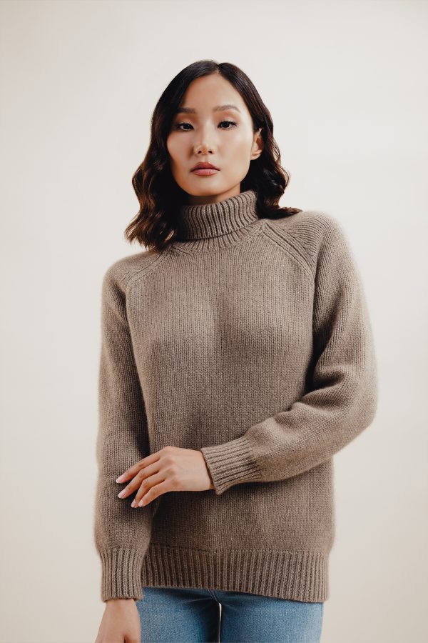 11 Зузаан ноолууран свитер