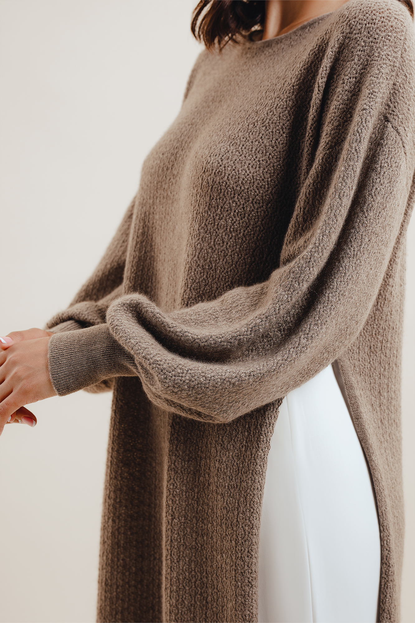 Өндөр оноотой ноолууран платье - Image 5