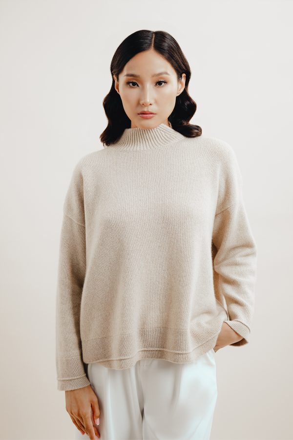 Свитер захтай цамц