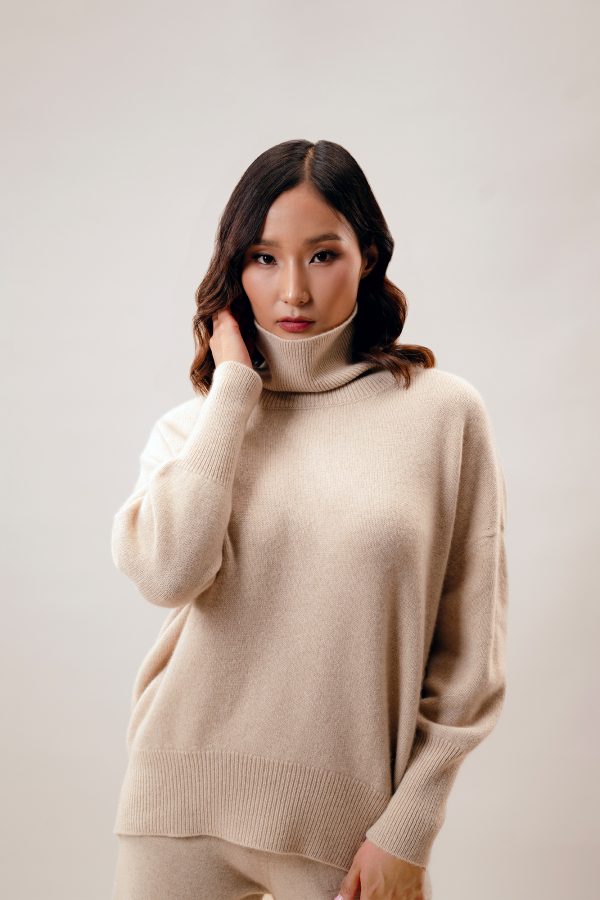 6 Ноолууран свитер