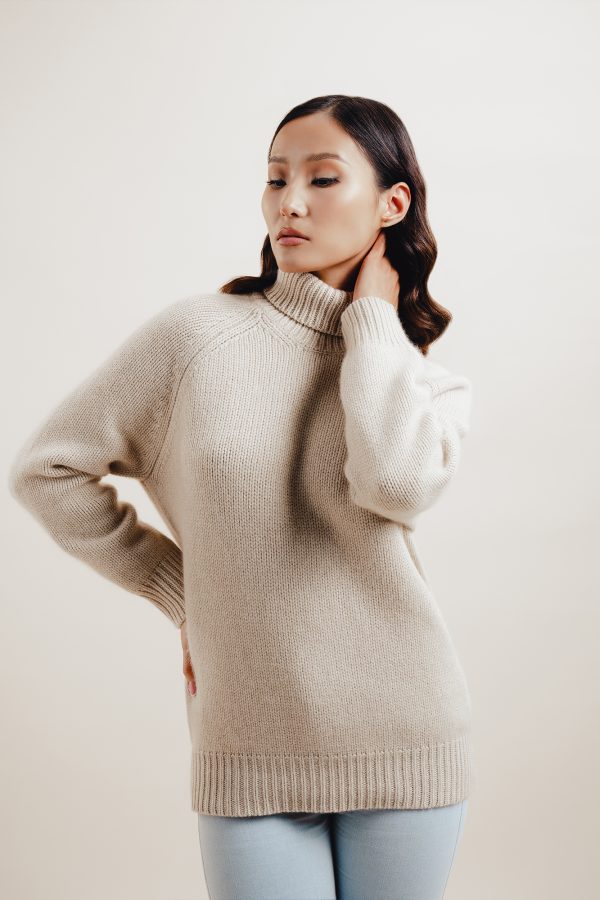 9 Зузаан ноолууран свитер