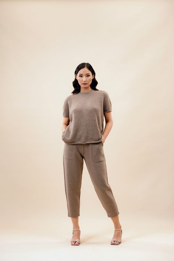 Богино ханцуйтай ноолууран цамц