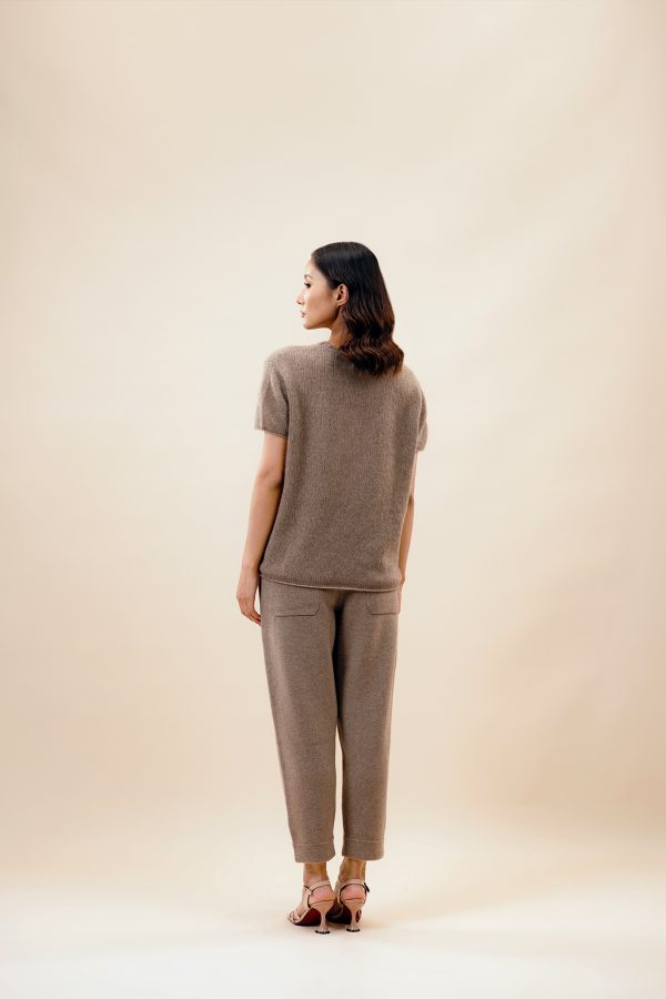 18 Богино ханцуйтай ноолууран цамц