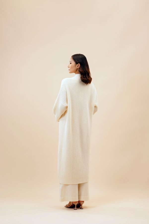 Сүлжмэл ноолууран пальто