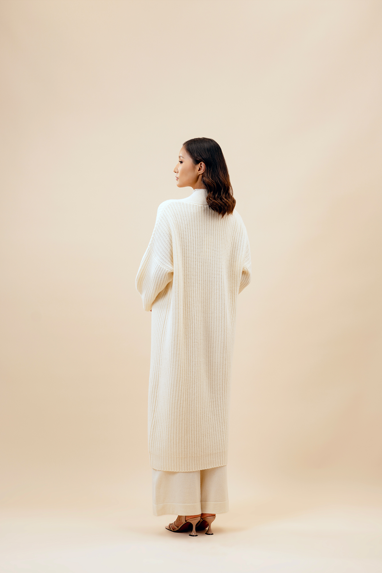 Сүлжмэл ноолууран пальто - Image 2