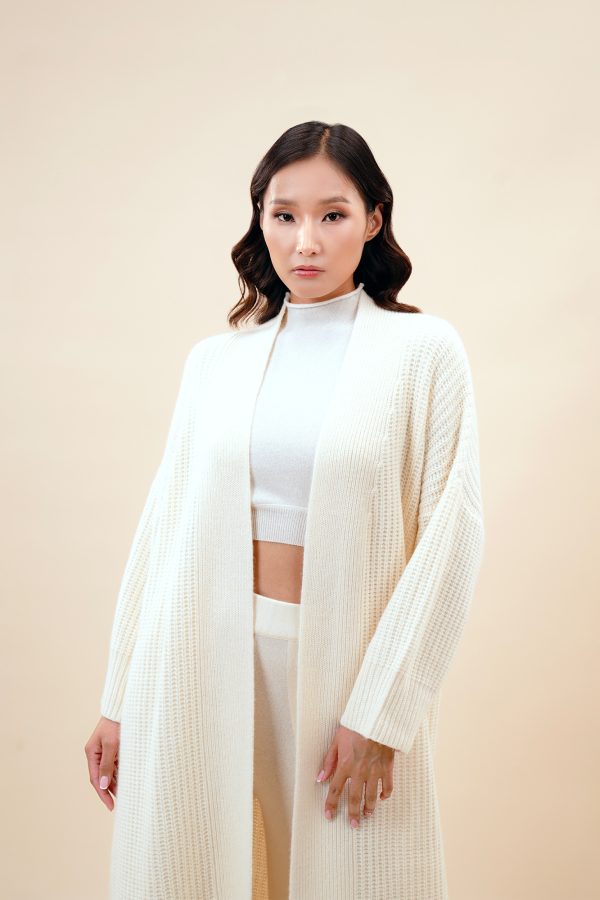 Сүлжмэл ноолууран пальто