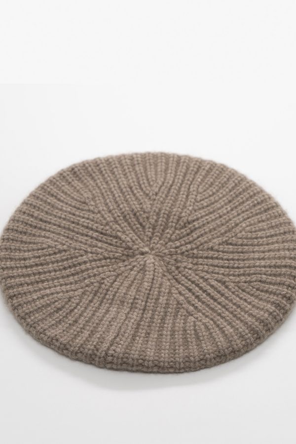 Дугуй ноолууран малгай