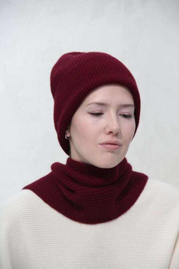 Эргүүлж өмсдөг малгай